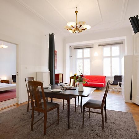 Elegante Altbauwohnung Berlim Exterior foto
